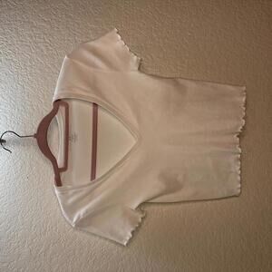 Brandy Melville Vneck Ruffle Cropped Tshirt Size Small